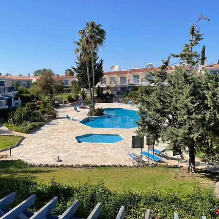 Paradise Gardens2 With Waking Distance To The Sea Paphos