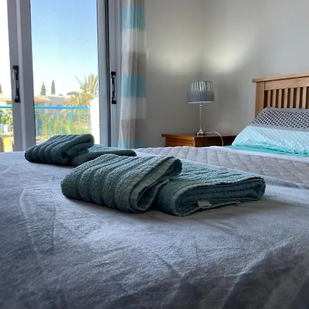 Apartamento Paradise Gardens2 With Waking Distance To The Sea Paphos