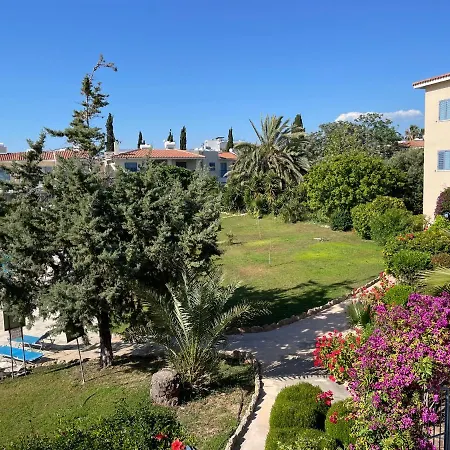 Apartamento Paradise Gardens2 With Waking Distance To The Sea Paphos